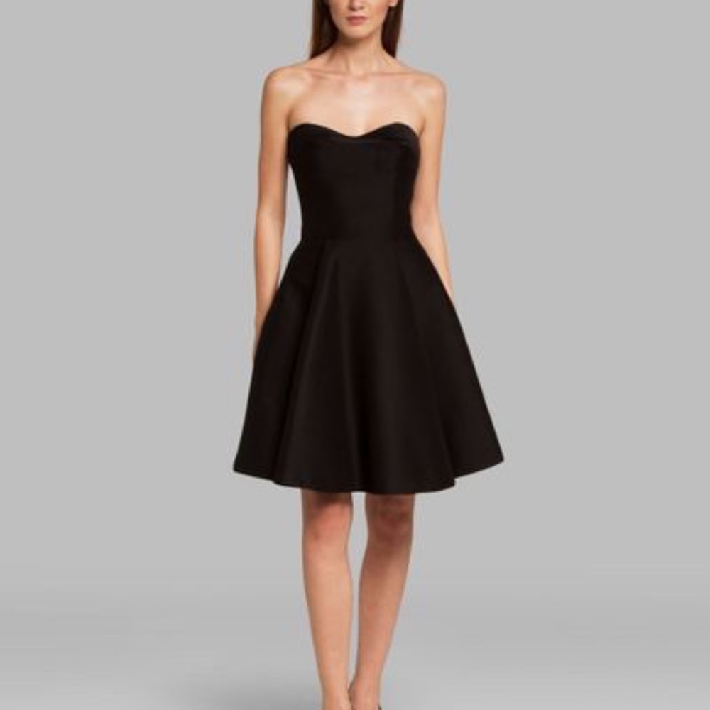 AMAZING Halston strapless dress !